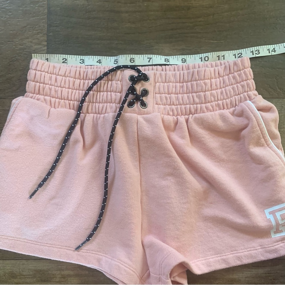 New Victoria’s Secret outfit Tank NWT and High waisted shorts - Picture 13 of 13